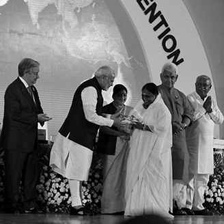 Modi Awards Amma