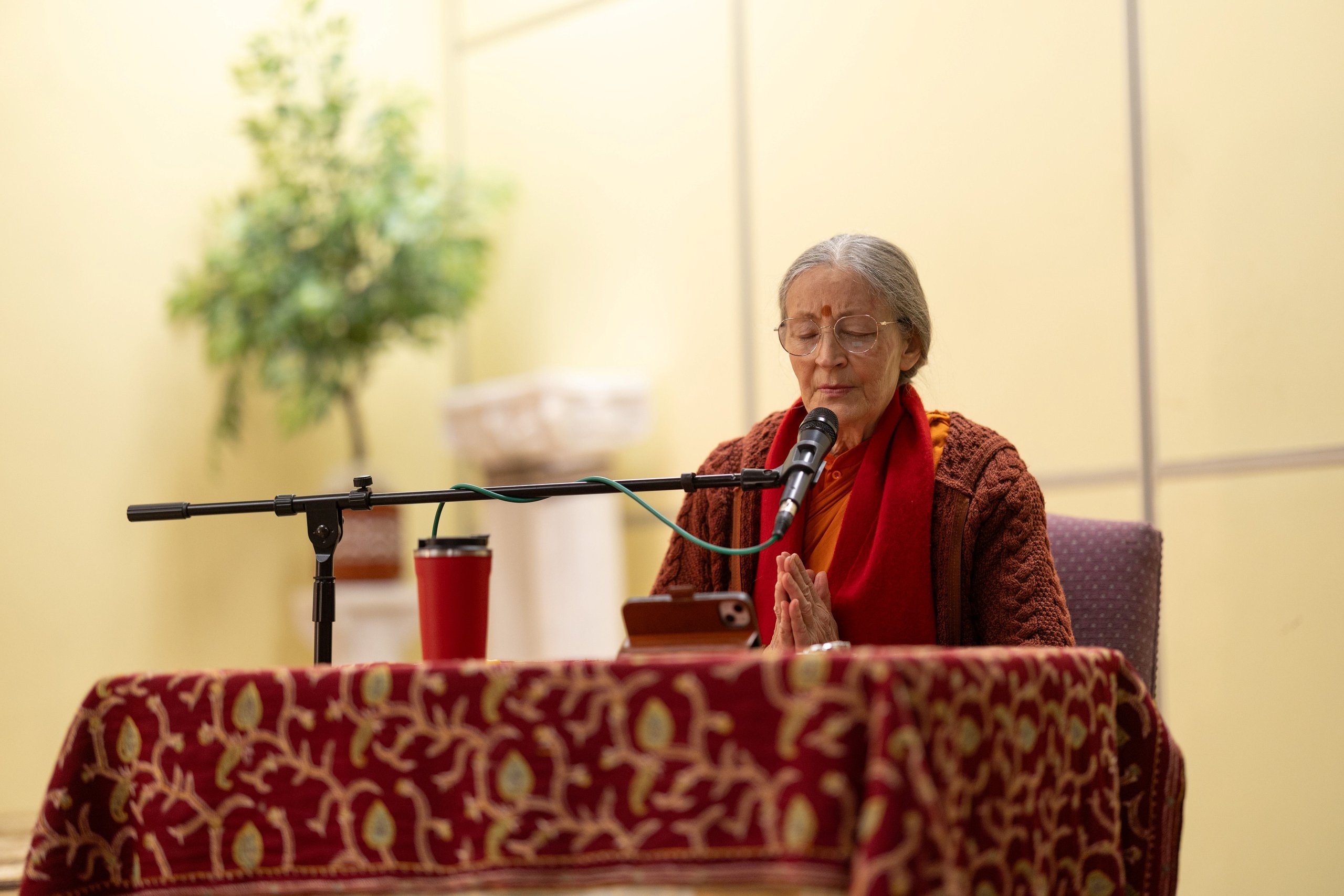 Meditation in the satsang hall at MA Center Chicago