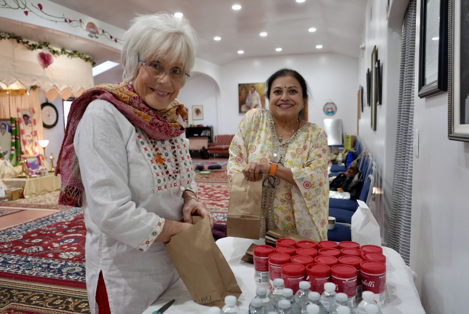 Kicking off 2025: Spreading Love, One Lunch at a Time