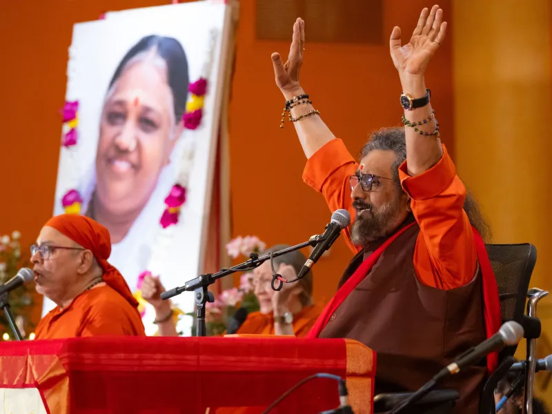 Swami Amritaswarupananda Puri during his August 2026 Chicago visit