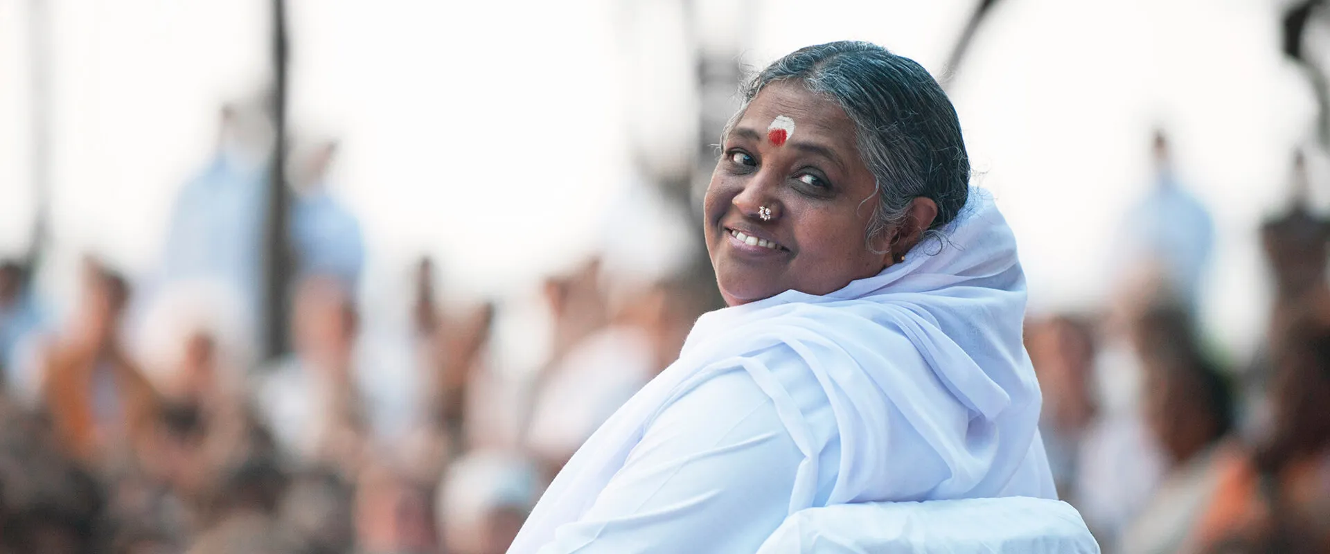 Amma turning and looking