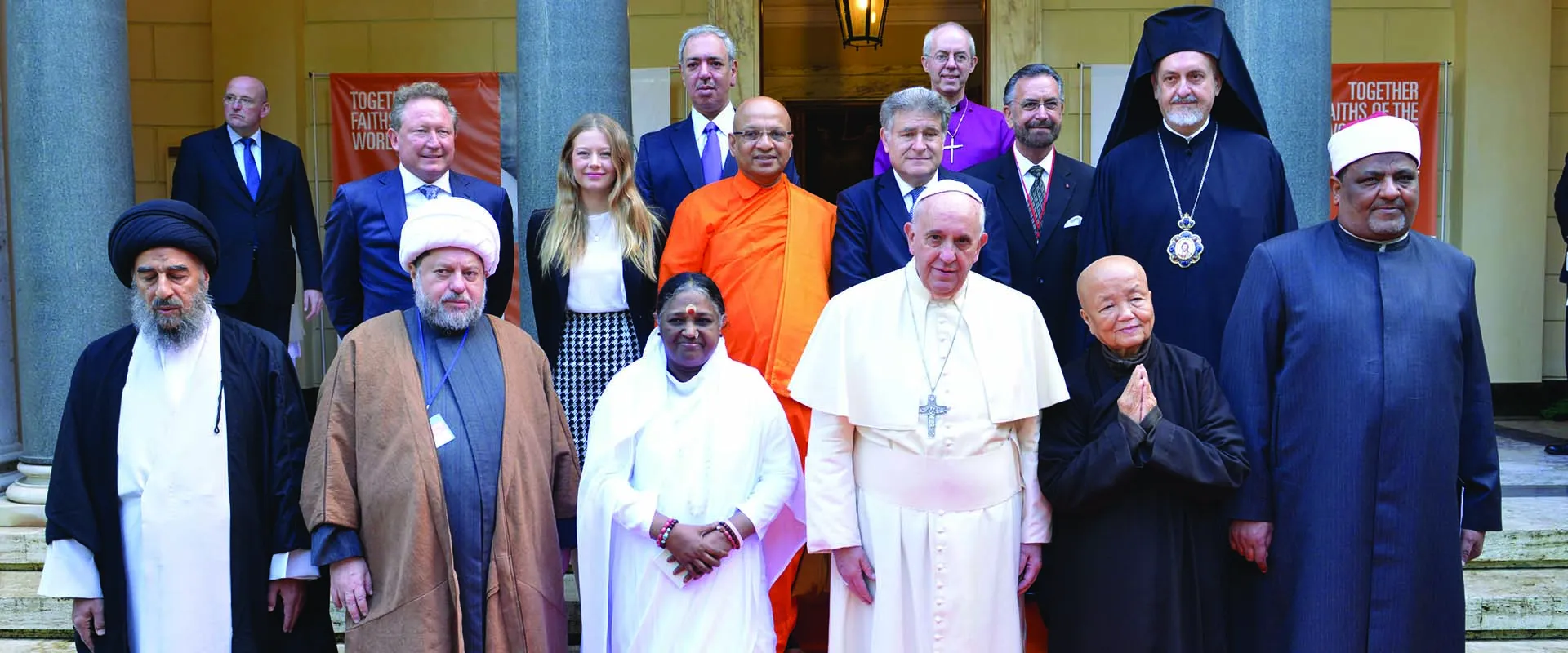 Amma at Vatican with spiritual leaders