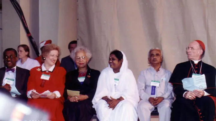 Parliament of the World's Religions, Chicago — Amma