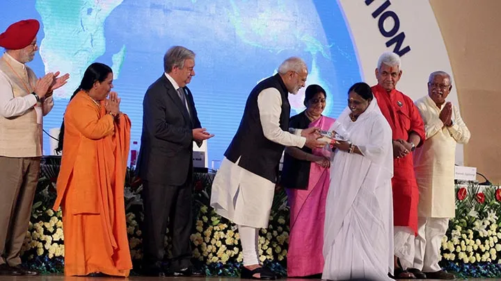 Rashtrapati Bhavan, India — Amma
