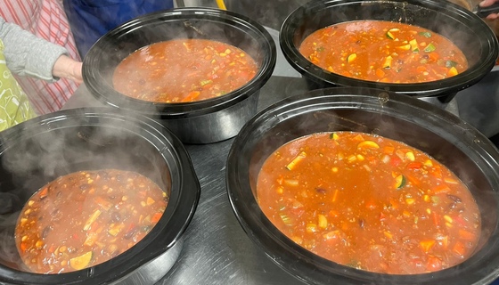 Chilli in crock pots