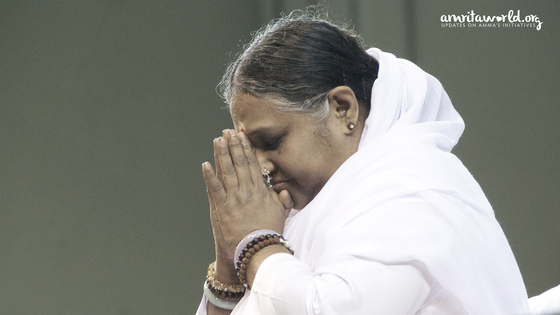 Amma Donates 1.7 Million USD to Help Corona Victims