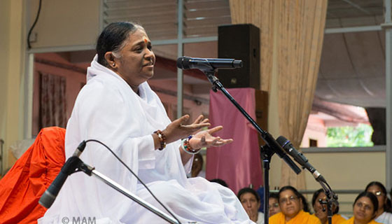 Amma's Onam Message - 2014
