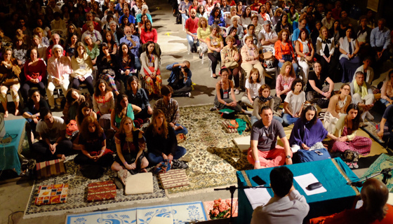 Ramakrishna Swami giving a spiritual talk in Rio Ramakrishna Swami visits South America
