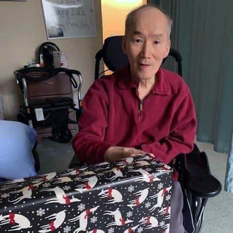 Bennett Centre senior unwrapping a new TV