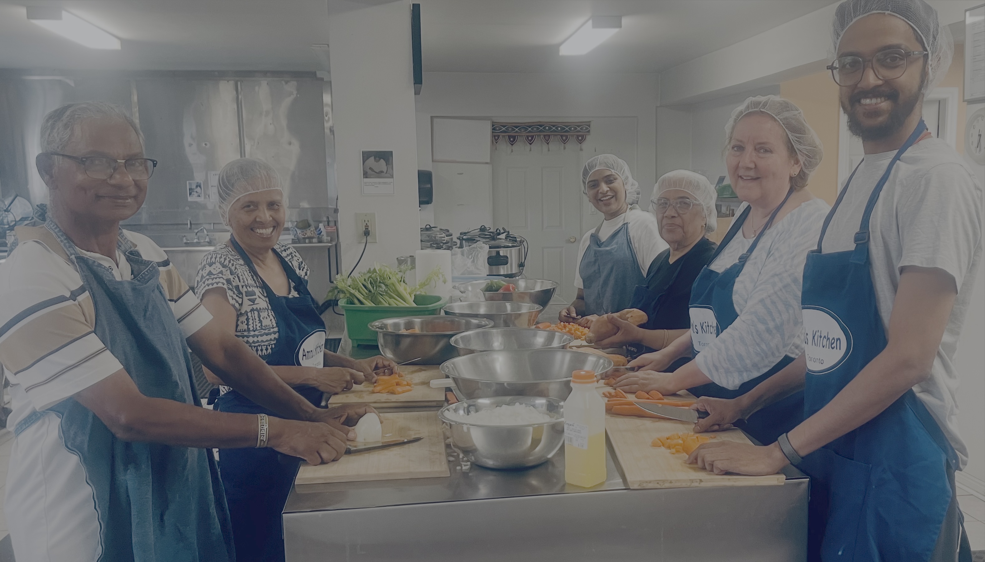 Veggie chopping volunteers
